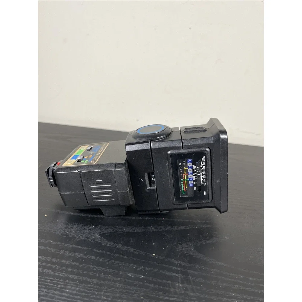 Vintage Crown‎ Auto Zoom TW-3600 Thyristor Camera Flash